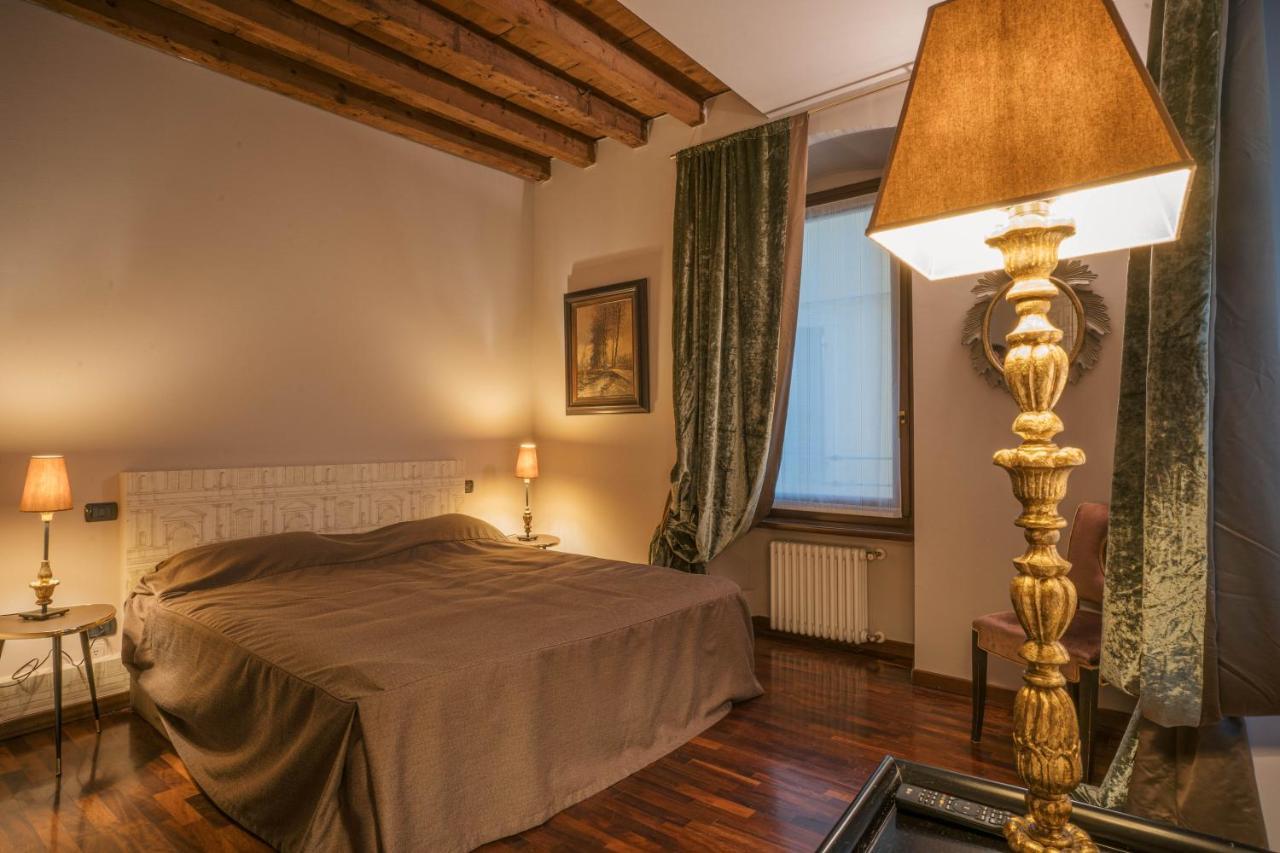 Napule...e Apartment
